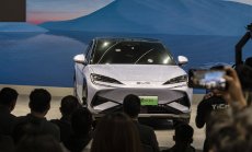 Китайски конкурент на Model Y е сред най-интересните премиери на автосалона в Гуанджоу