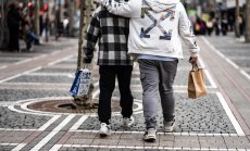 Икономиката на еврозоната се нуждае потребителите да излязат и да харчат