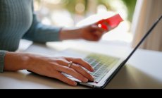 Очакваме по-високи онлайн разходи по празниците