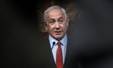 Натискът върху Нетаняху расте, докато съдебната реформа разклаща стола му  