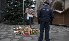 Берлин постепенно се успокоява след кървавия атентат