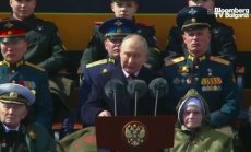 Путин по време на военния парад: Силите ни са в пълна бойна готовност