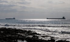 ЕС обмисля мерки срещу 11 кораба, които помагат на Русия да избягва санкциите