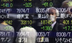 Акциите и доларът пострадаха от ракетния удар в Полша