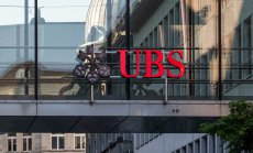 UBS и Швейцария трябва да внимават как ще отиграят козовете си