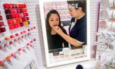 Коронавирусът направи китайските козметични марки по-привлекателни за китайците