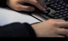 Хакери са следили имейлите на 100 американски банкови регулатори над една година