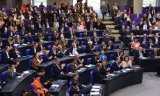 Бундестагът ще гласува отпускане на стотици милиарди евро в отбрана и инфраструктура