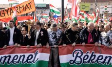 Орбан и Вучич използват войната като щит, за да се закрепят на власт