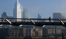 Паундът поскъпва след ново удължаване на търговските преговори между Лондон и Брюксел 