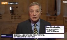 Сенатор Дърбин: Тръмп не се интересува какво казва Конгресът