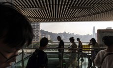 Китайските акции се възстановяват, Пекин засилва усилията си да спре спада