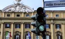 Scope: Италия ще има най-големия дълг в Европа след три години
