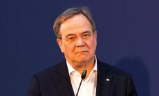 Лашет грабна спасителния пояс в надпреварата за наследяване на Меркел