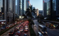 Сянката на пандемията твърде бавно се отдръпва от Хонконг 