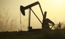 Петролът е близо до 6-месечно дъно