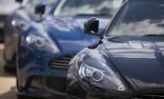 Бум на продажбите на луксозни автомобили, защото на богатите им е скучно 