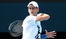 Сръбските власти обявиха тестовете на Джокович за валидни