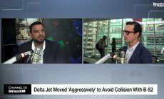 Самолет на Delta едва избегна B-52 в Нюарк