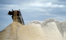 Австралия ограничава чуждестранните инвестиции в критични минерали