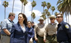 Камала Харис - по-строг противник на петролната индустрия от Байдън