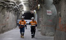 Добивът в медната мина за $7 млрд. на Рио Тинто най-после започна 