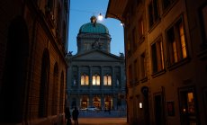 Швейцария ще продължи да преговаря със САЩ за понижаване на митата