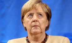 Меркел призова за деескалация на напрежението между ЕС и Полша