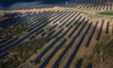 Най-голямата соларна компания в света планира да съкрати хиляди работни места