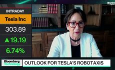 Laffer Tengler: Мъск трябва да се върне към автономното шофиране