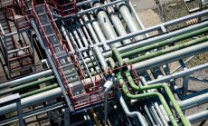 Петролът поддържа ръста преди месечния доклад на ОПЕК и инфлацията в САЩ