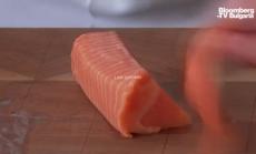 Кой ще хапне лабораторна сьомга