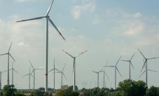 Могат ли вятърната и слънчевата енергия заедно да са "възобновяема базова мощност"?