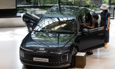 Hyundai увеличава двойно хибридната си гама заради забавянето при електромобилите