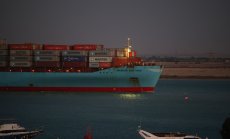 Египет се измъчва от ефектите на ударите в Червено море върху приходите от Суецкия канал