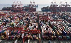 Китайският износ ще достигне рекорд преди втория мандат на Тръмп