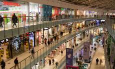 Руската икономика продължава да се възстановява от рецесията, причинена от Covid