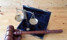 Административен хаос след промените в Търговския закон