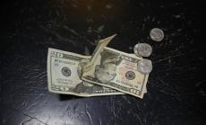Ново понижение на долара спрямо останалите основни валути
