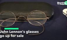 Sotheby's продава очилата на Ленън