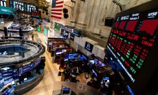 Европейските акции и петролът се понижават с навлизането на митата