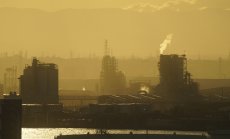 Европа постигна окончателно историческата сделка за въглеродния данък