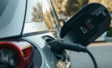 По-евтин, с по-дълъг пробег и заменима батерия: EV патентът на ТУ-София