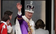 Крал Чарлз III e много скучен монарх, слава Богу