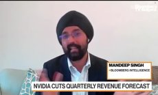 Услугите изместиха търсенето на устройства и това ще продължи