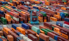 Тръмп няма да вдига митата на китайските стоки заради покупките на руски петрол