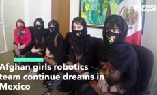 Момичета от отбора по роботика на Афганистан продължават да мечтаят в Мексико