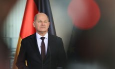 Германия обмисля да копира плана на Великобритания за даване на убежище, Шолц е подложен на натиск