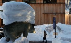 Давос предвижда меко кацане на световната икономика