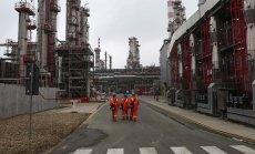 Сръбската рафинерия на "Газпром" предлага промени, за да заобиколи санкциите